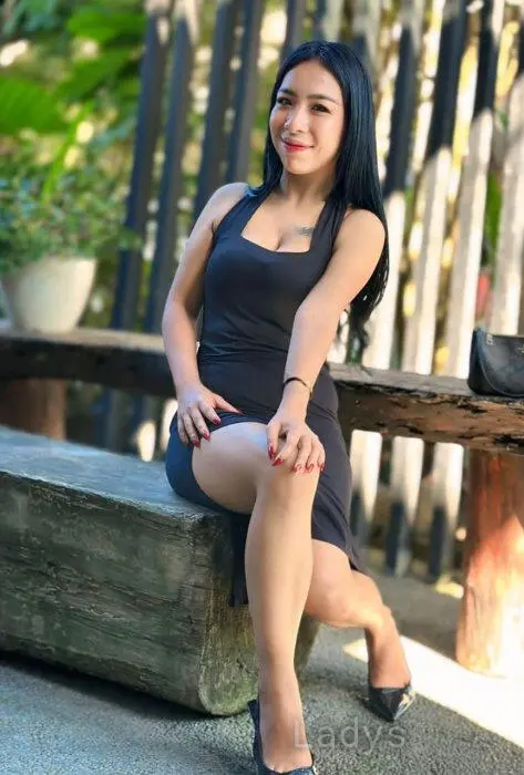 Yolla, 21 years beautiful nude Bali escorts girl, height 169 sm, Weight 58 kg