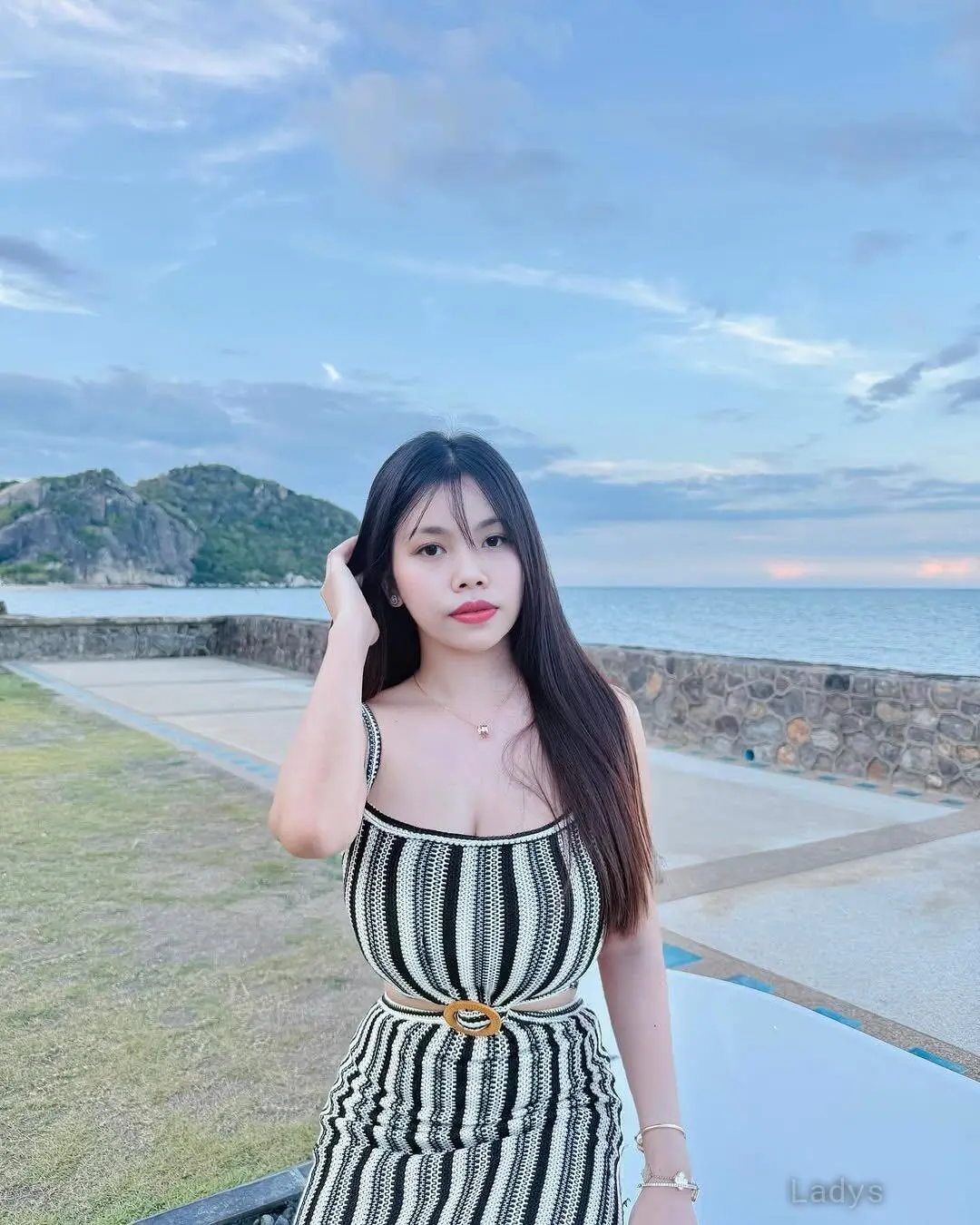 Yulia, 24 years beautiful nude Bali escorts girl, height 155 sm, Weight kg