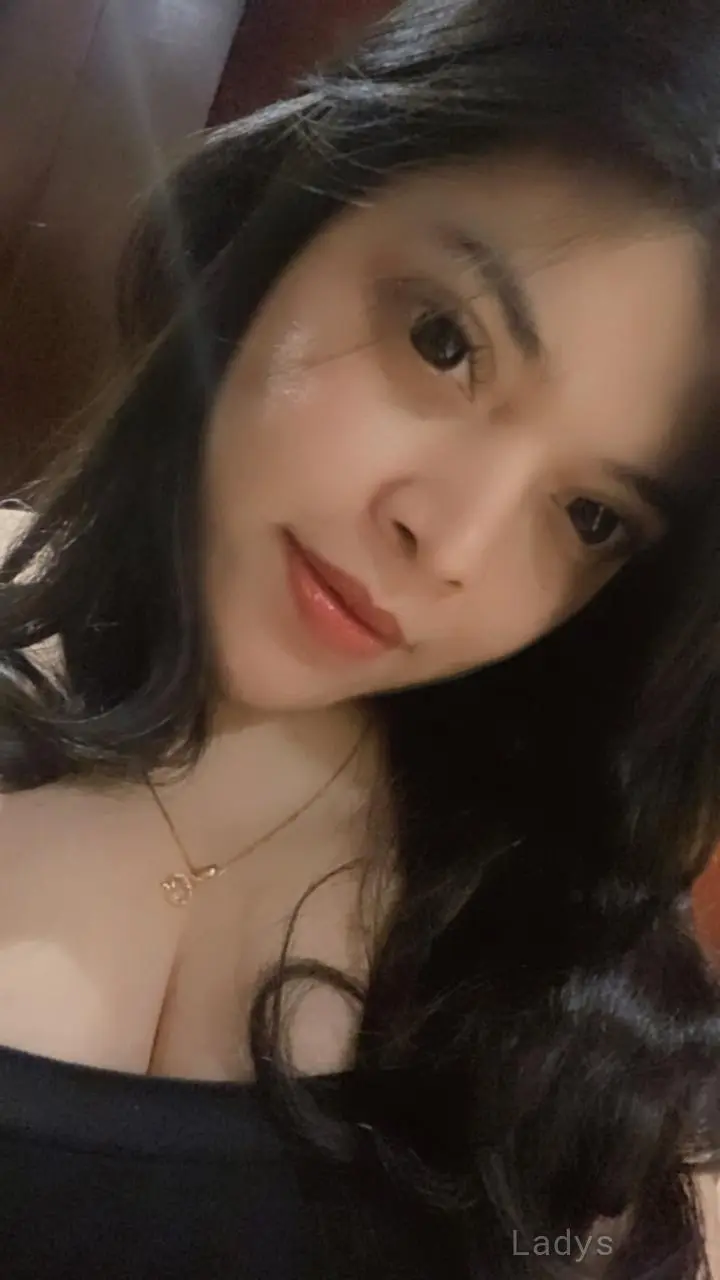 Anita, 23 years sexy toples Bali scorts girl, height 170 sm, Weight kg