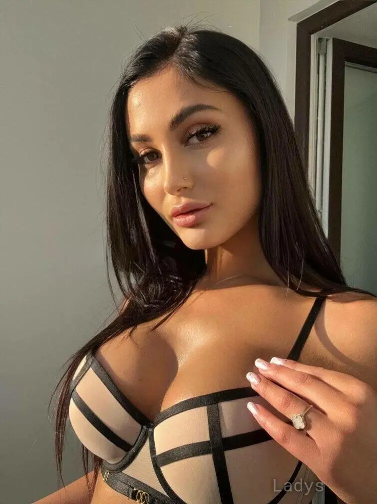 Armina, 24 years beautiful nude Baltimore escorts girl, height 170 sm, Weight 50 kg