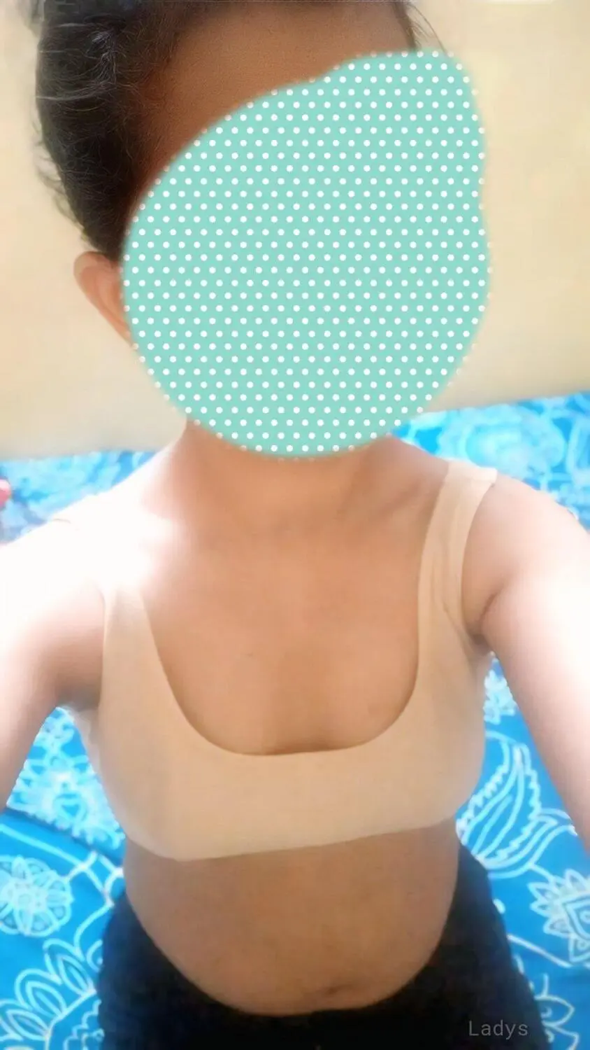 Ankita, 22 years old Bangalore escort girl with big tits, height 168 sm, Weight  kg