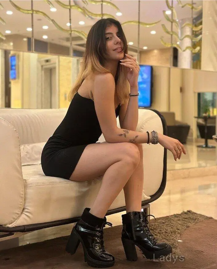 Anushka, 22 years old Bangalore escort girl with big tits, height 170 sm, Weight  kg