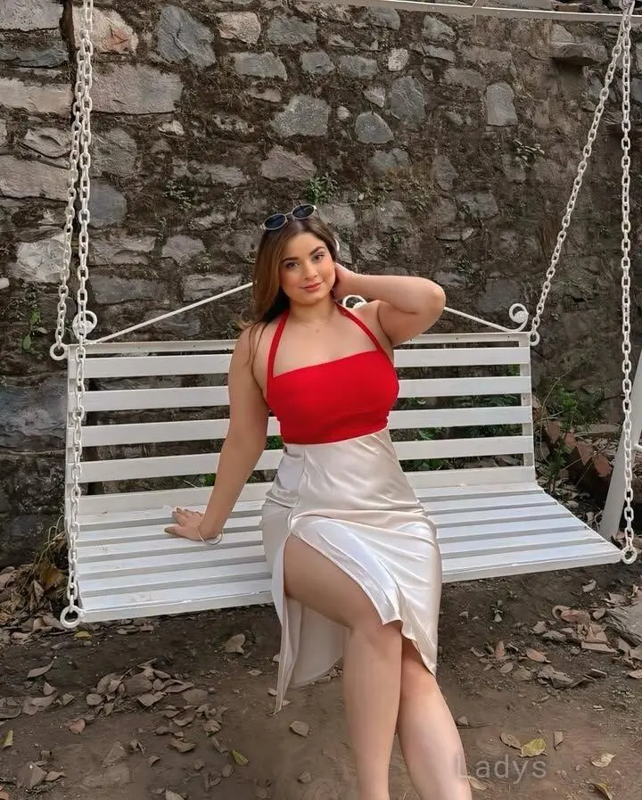 Kate, 22 years old Bangalore escort girl with big tits, height 154 sm, Weight  kg