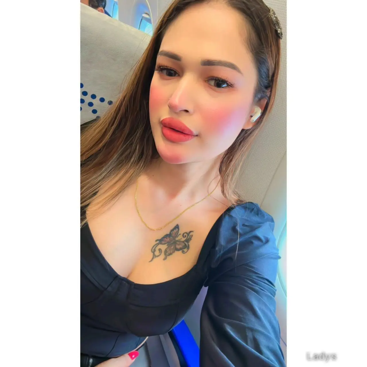 Manisha Here for Video Call, 26 years old Bangalore escort girl with big tits, height 165 sm, Weight kg