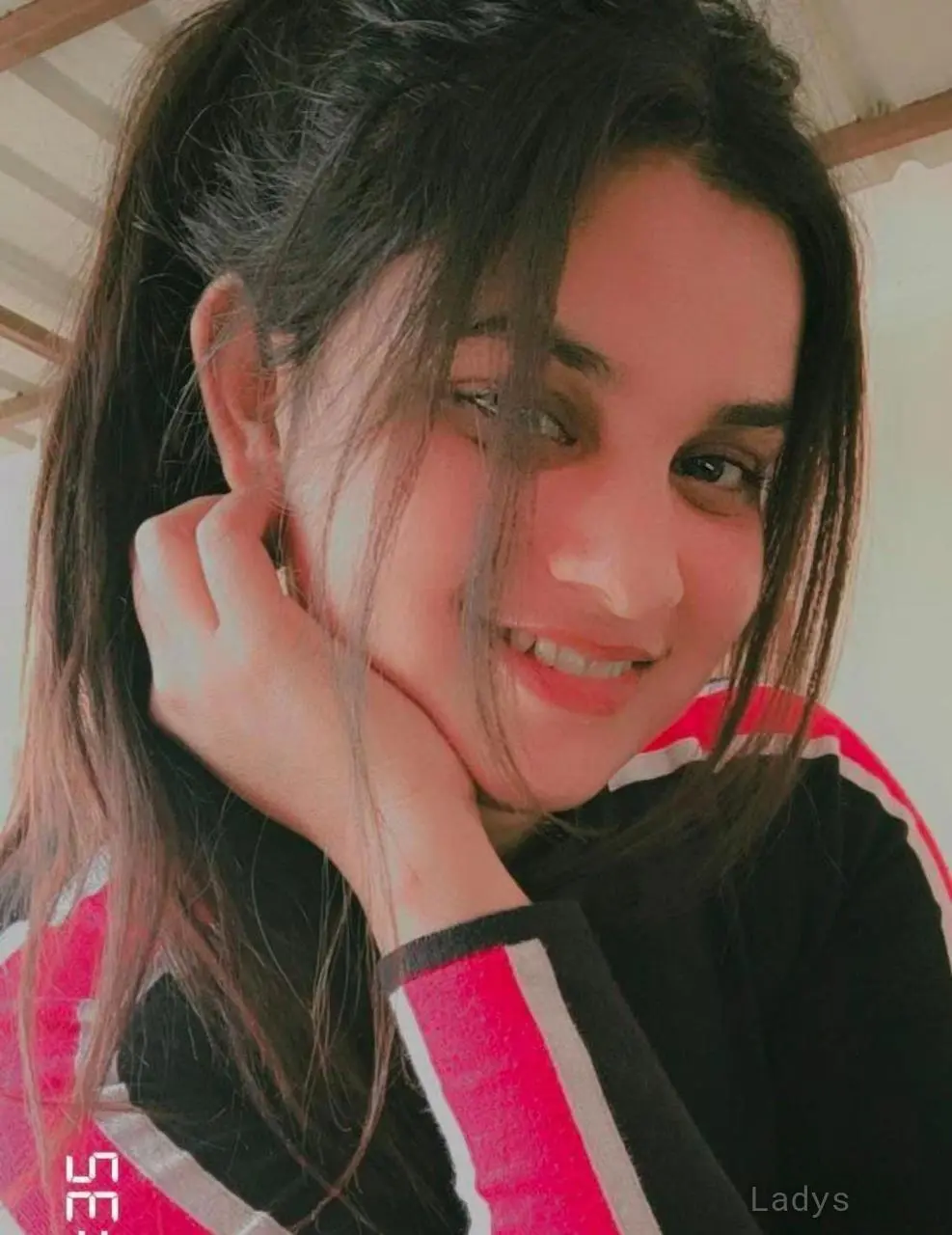 Saira, 24 years old Bangalore escort girl with big tits, height 165 sm, Weight  kg