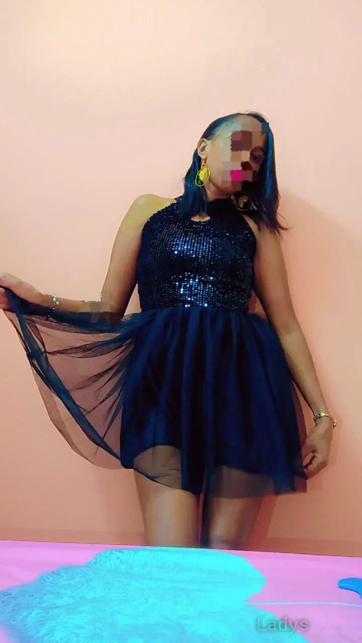 Secreto, 25 years old Bangalore escort girl with big tits, height 160 sm, Weight kg