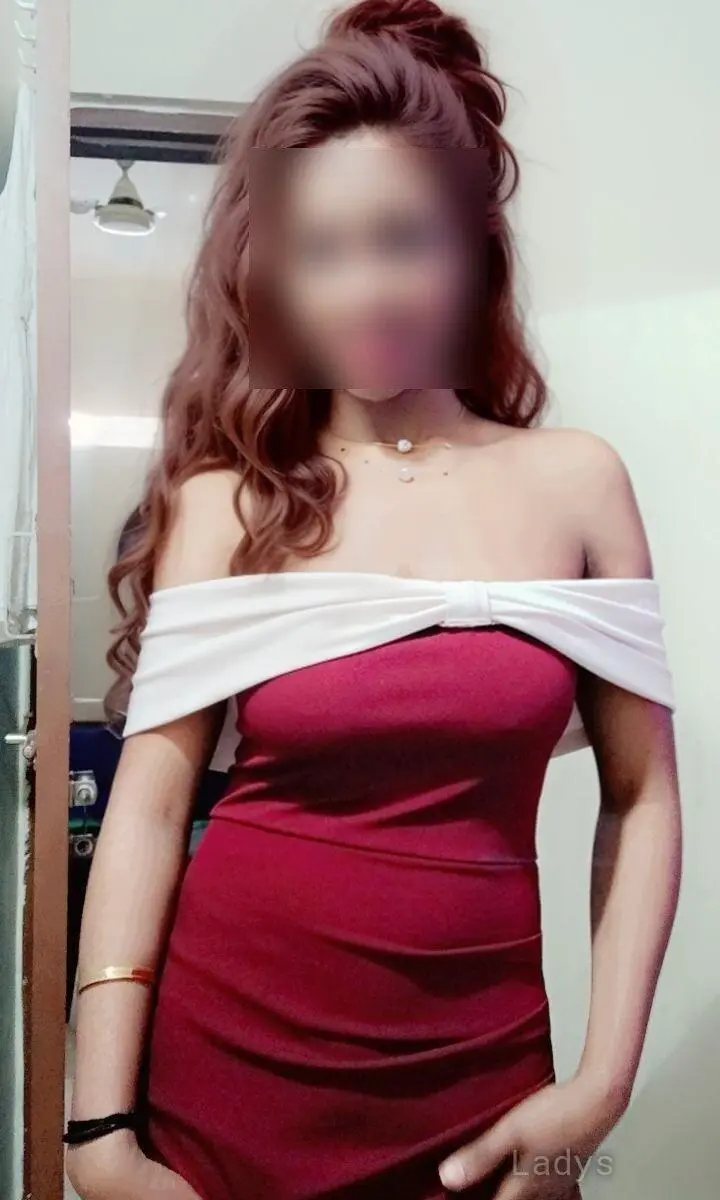 Slim, 26 years old Bangalore escort girl with big tits, height 153 sm, Weight kg