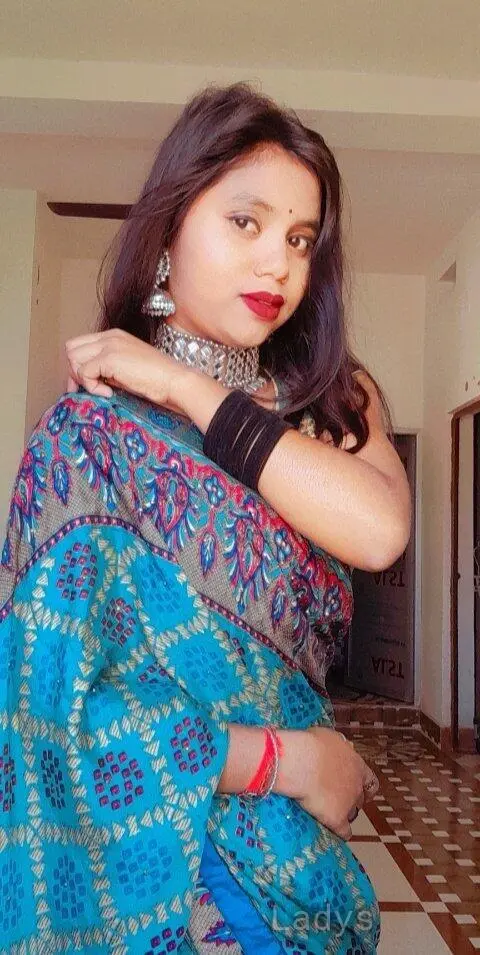 Tanisha, 24 years old Bangalore escort girl with big tits, height 153 sm, Weight kg
