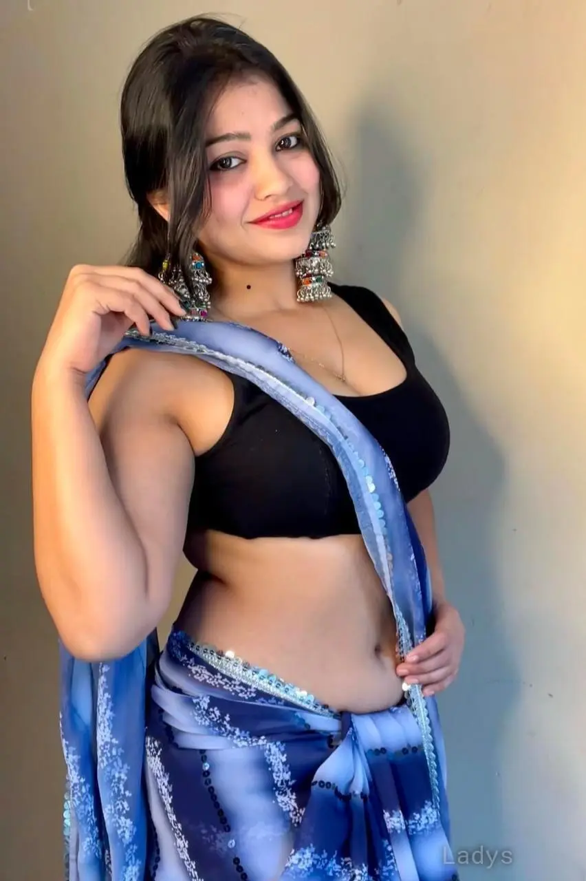 Fauzia, 23 years beautiful nude Bangalore escorts girl, height 143 sm, Weight  kg