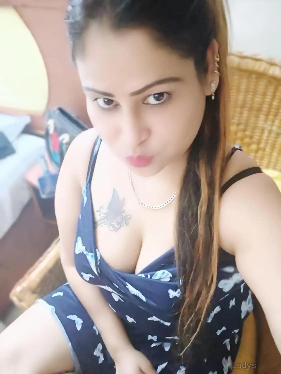 Jocelyn, 22 years beautiful nude Bangalore escorts girl, height 154 sm, Weight  kg