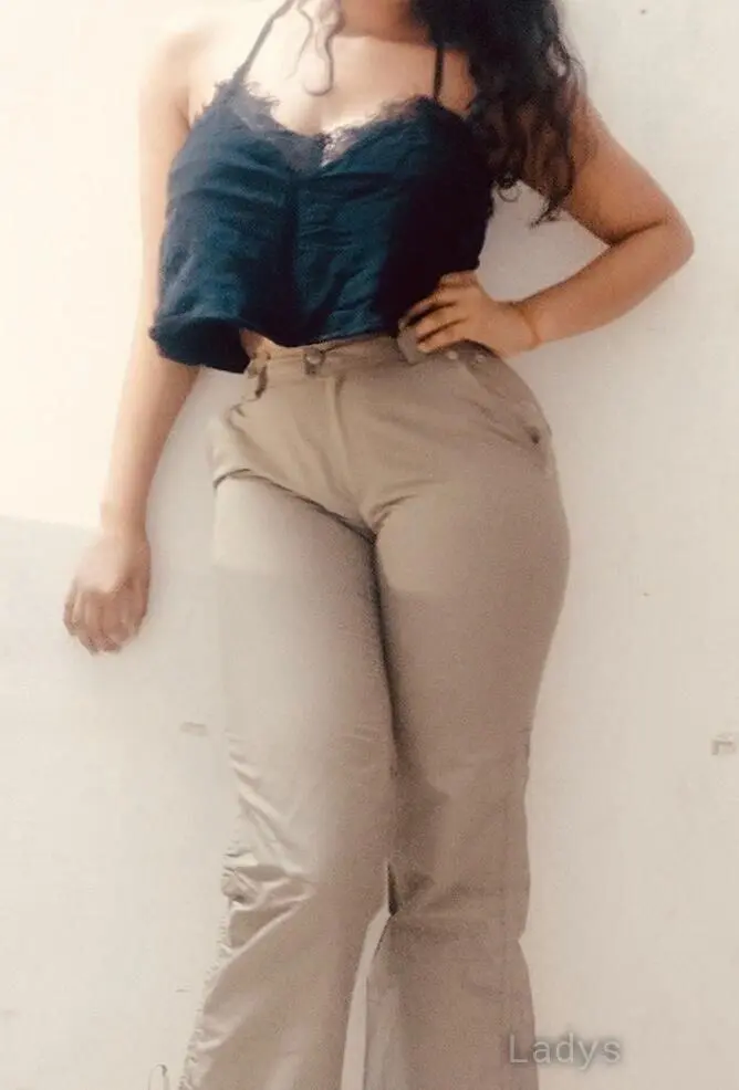 Kiki, 24 years beautiful nude Bangalore escorts girl, height 162 sm, Weight  kg
