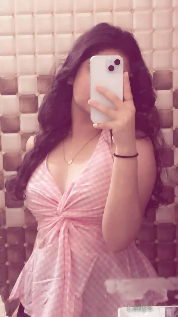 Mayra, 21 years beautiful nude Bangalore escorts girl, height sm, Weight kg