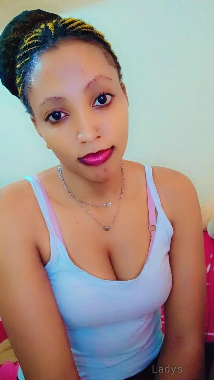 Nice, 24 years beautiful nude Bangalore escorts girl, height 165 sm, Weight  kg