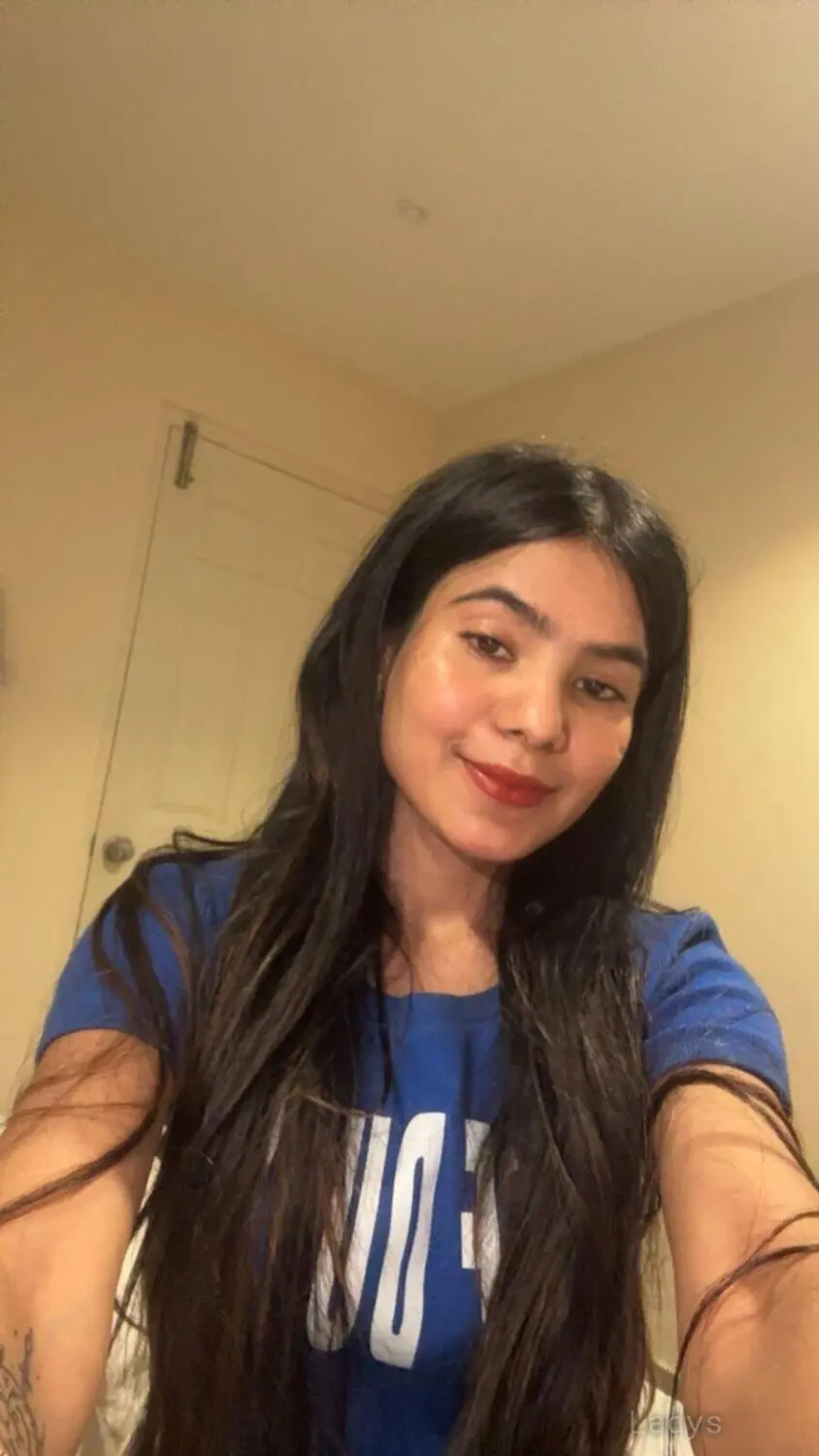 Nidhi, 20 years beautiful nude Bangalore escorts girl, height 157 sm, Weight kg