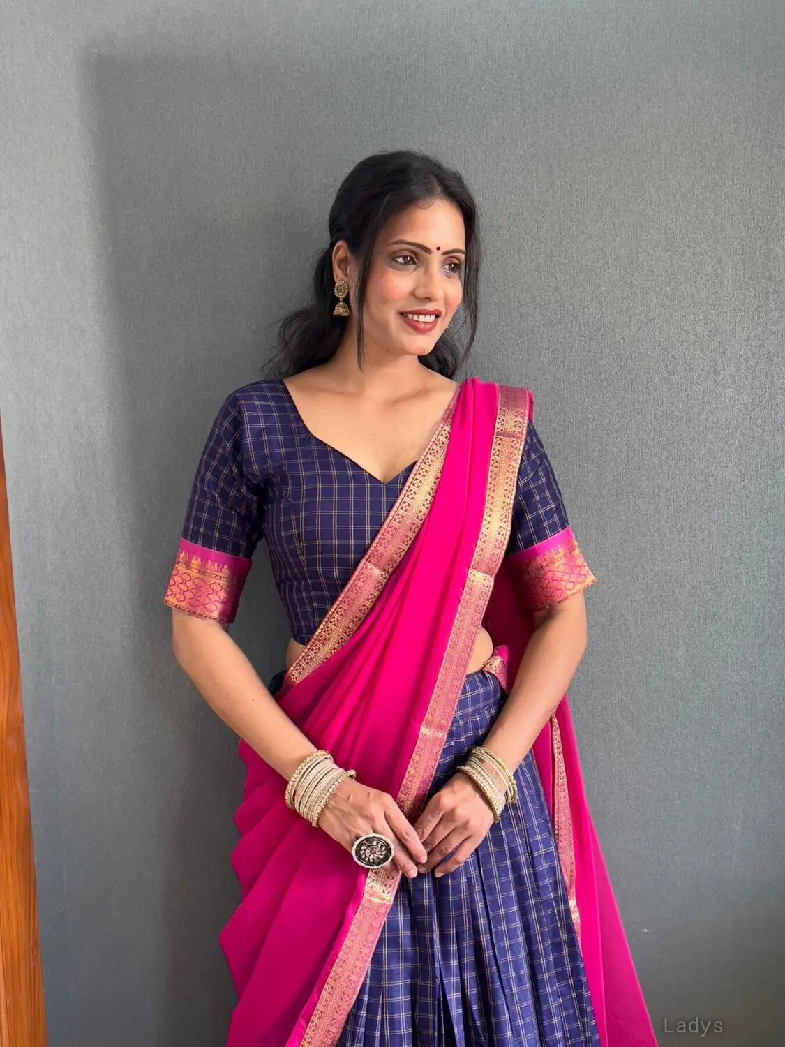 Nisha, 22 years beautiful nude Bangalore escorts girl, height  sm, Weight  kg