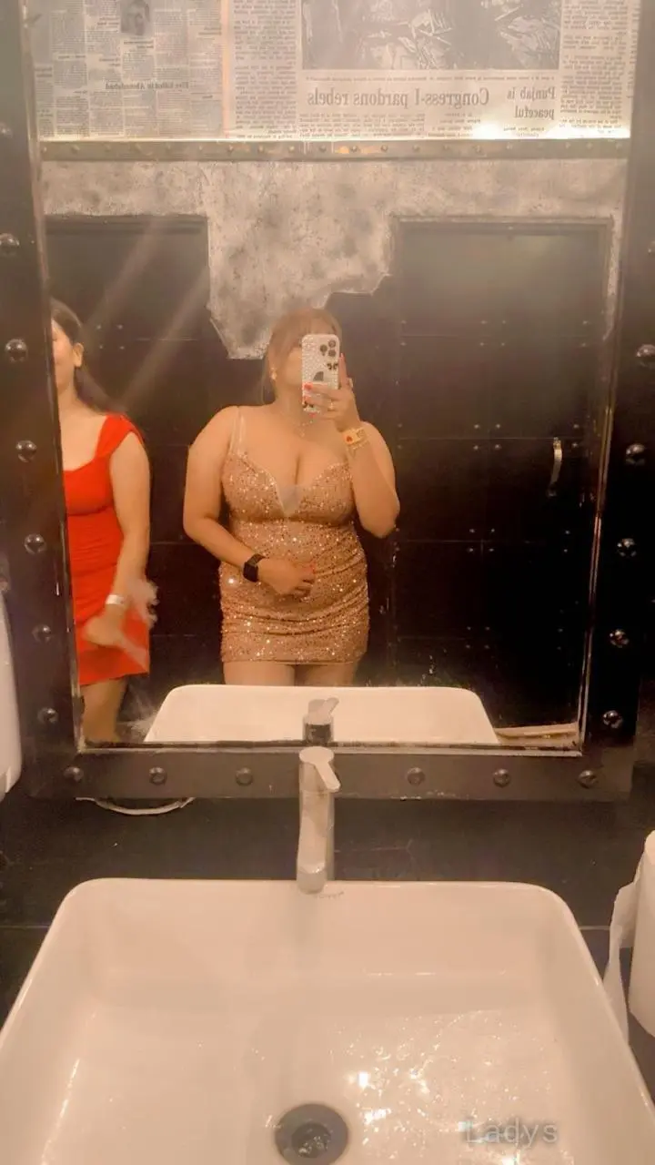 Nita, 25 years beautiful nude Bangalore escorts girl, height 163 sm, Weight  kg