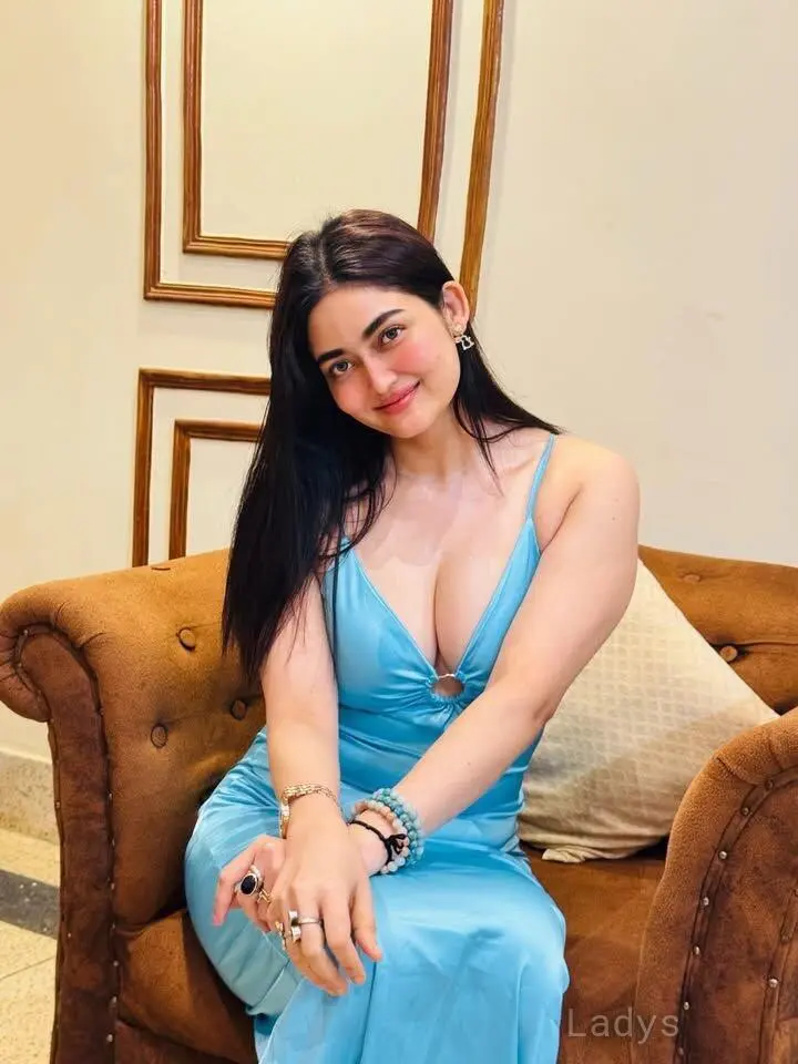 Priyanka, 22 years beautiful nude Bangalore escorts girl, height 154 sm, Weight kg