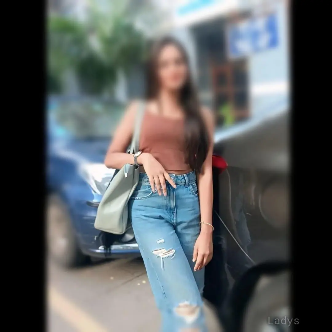 Veronica, 23 years beautiful nude Bangalore escorts girl, height 162 sm, Weight kg