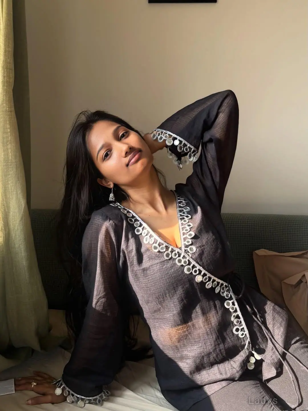 Zoya, 23 years beautiful nude Bangalore escorts girl, height 154 sm, Weight kg