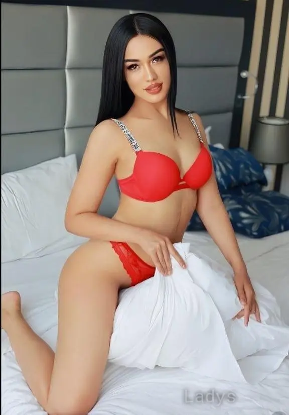 Feya, 26 years old Bangkok escort girl with big tits, height 170 sm, Weight  kg