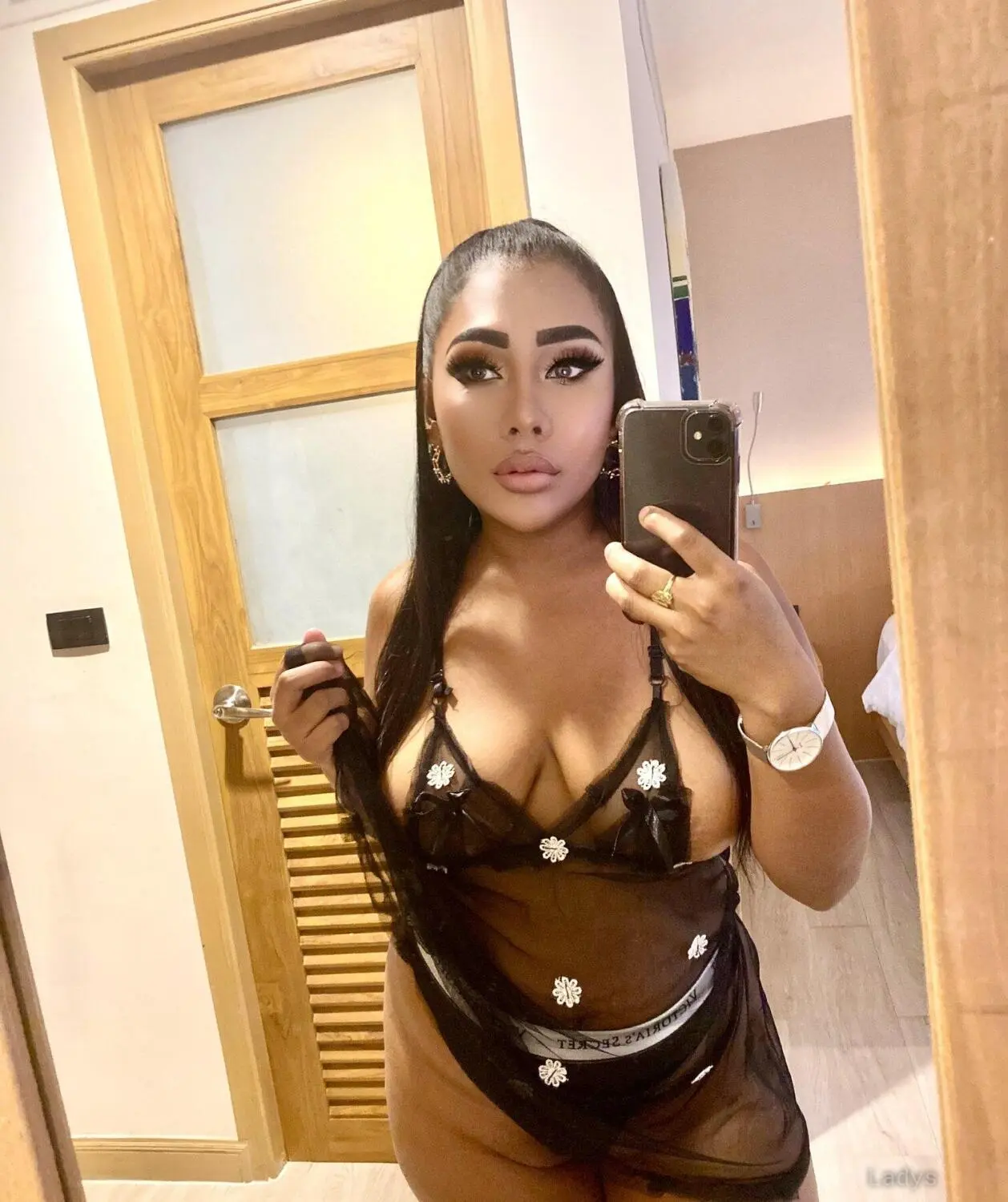 Olla, 26 years old Bangkok escort girl with big tits, height 162 sm, Weight  kg
