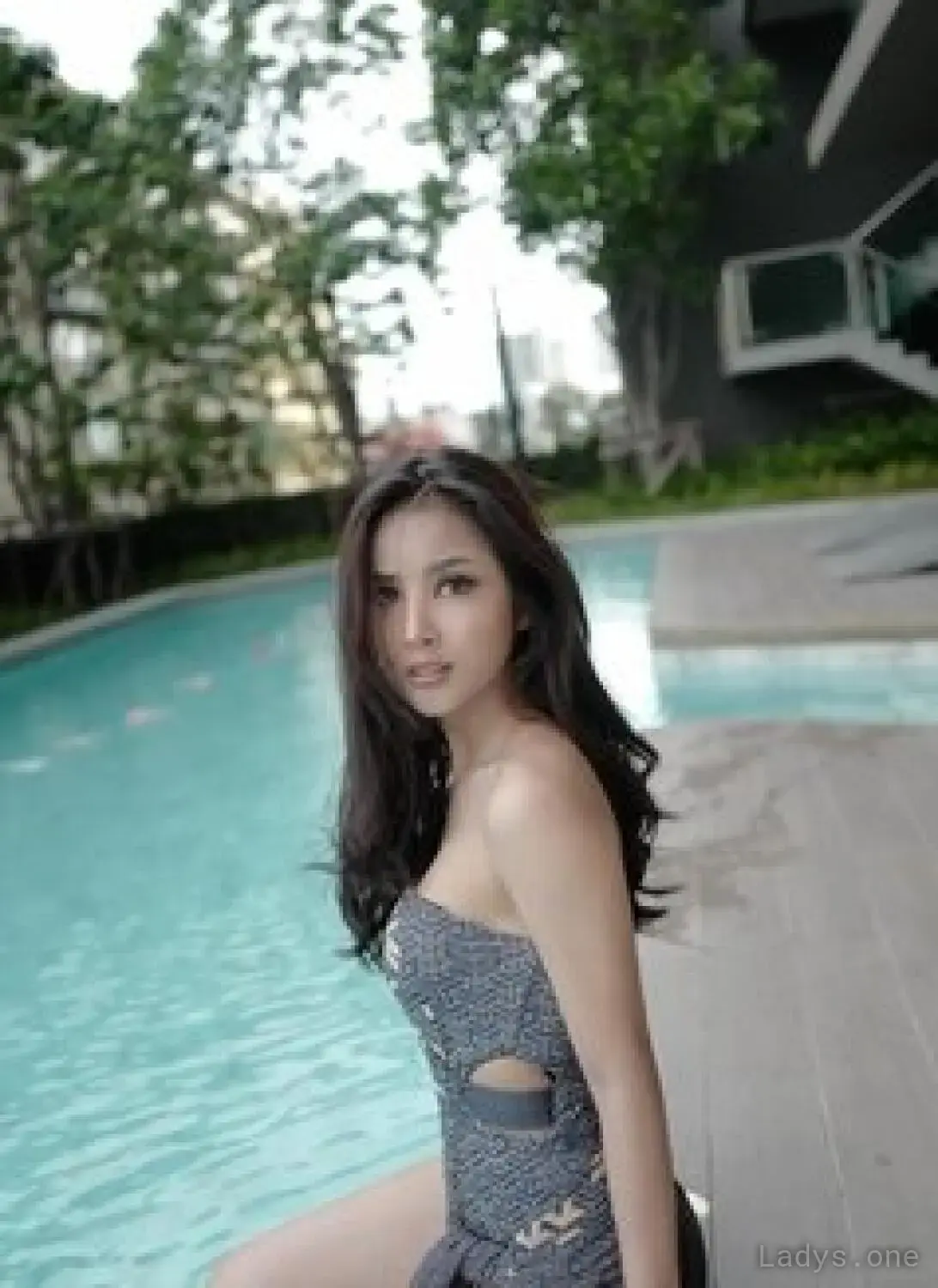 Mijii, 22 years beautiful nude Bangkok escorts girl, height 165 sm, Weight 40 kg