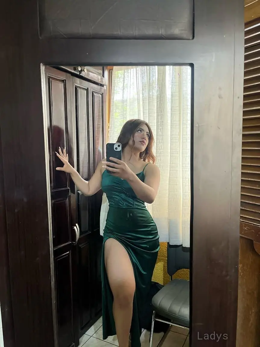 Nainiko, 23 years beautiful nude Bangkok escorts girl, height 152 sm, Weight kg