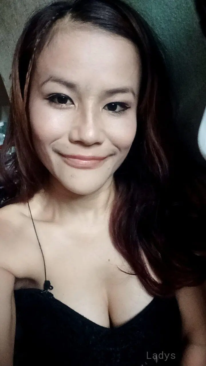 Namtaan, 38 years beautiful nude Bangkok escorts girl, height 155 sm, Weight  kg