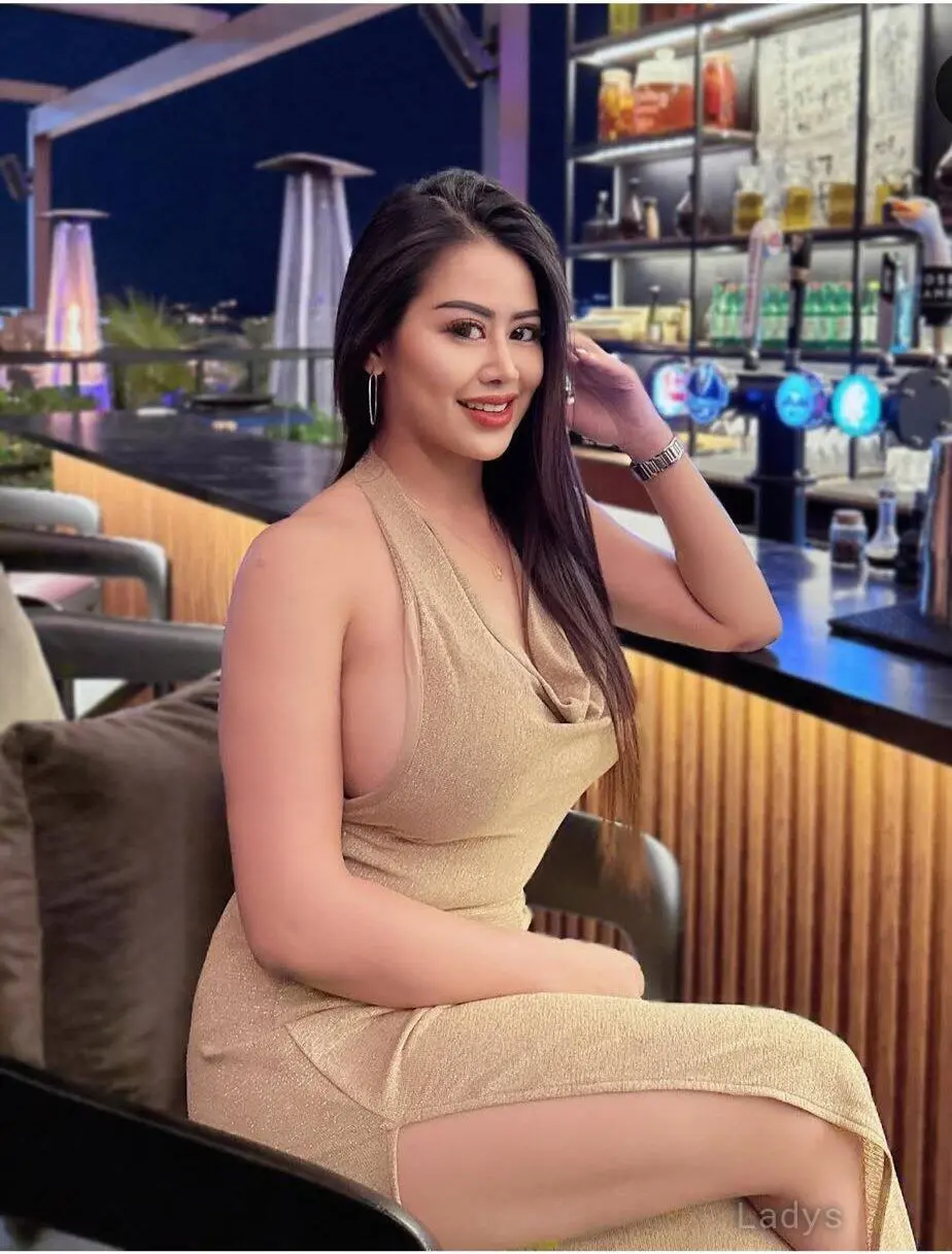 Nancy, 22 years beautiful nude Bangkok escorts girl, height 154 sm, Weight  kg