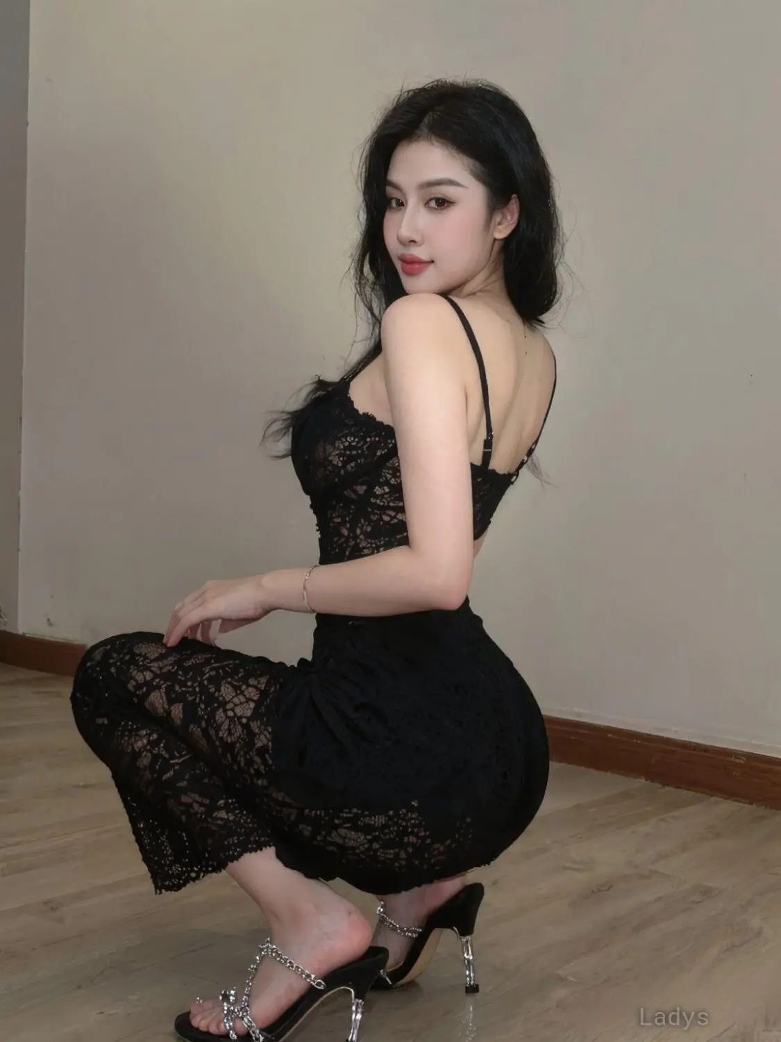 Selena, 22 years beautiful nude Bangkok escorts girl, height 165 sm, Weight 48 kg