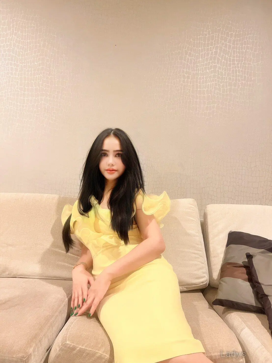 Tasnim, 24 years beautiful nude Bangkok escorts girl, height 165 sm, Weight  kg