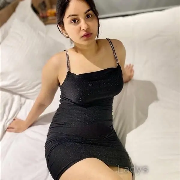 Yamini, 22 years beautiful nude Bangkok escorts girl, height 153 sm, Weight  kg