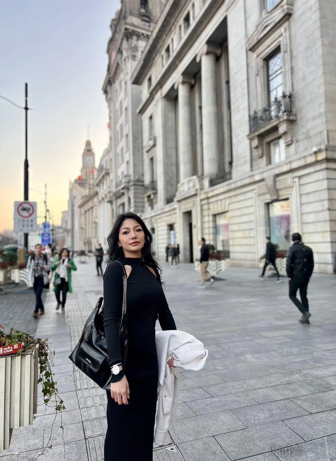 Esha, 25 years sexy hot local Bangkok excorts girl, height 155 sm, Weight  kg