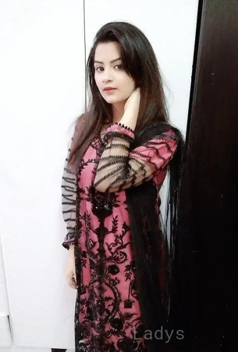 Amina, 21 years beautiful nude Bangsar escorts girl, height 168 sm, Weight 48 kg