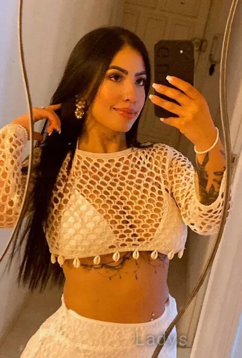 Estefania, 25 years beautiful nude Barcelona escorts girl, height 165 sm, Weight 56 kg