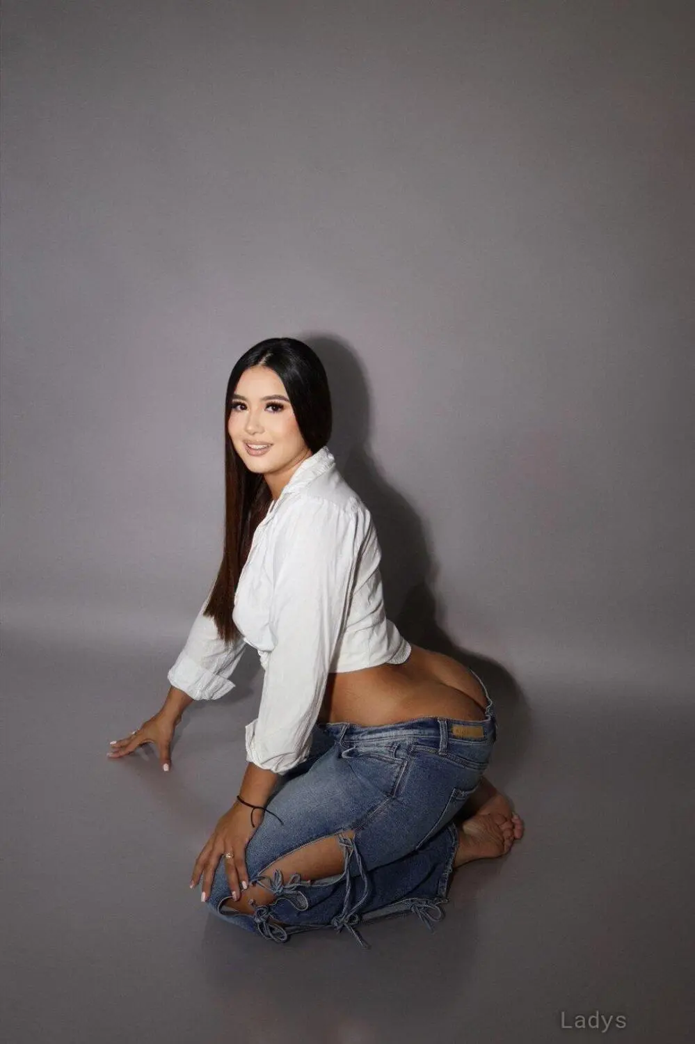 Giulietta, 25 years beautiful nude Barcelona escorts girl, height 165 sm, Weight kg