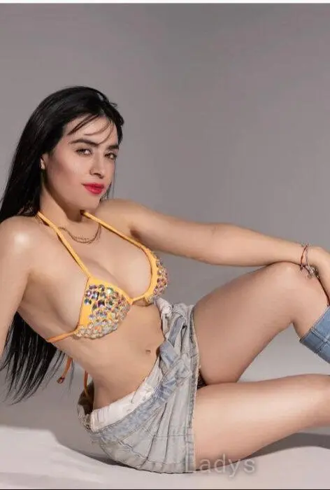 Juanita, 30 years beautiful nude Barcelona escorts girl, height 157 sm, Weight 68 kg