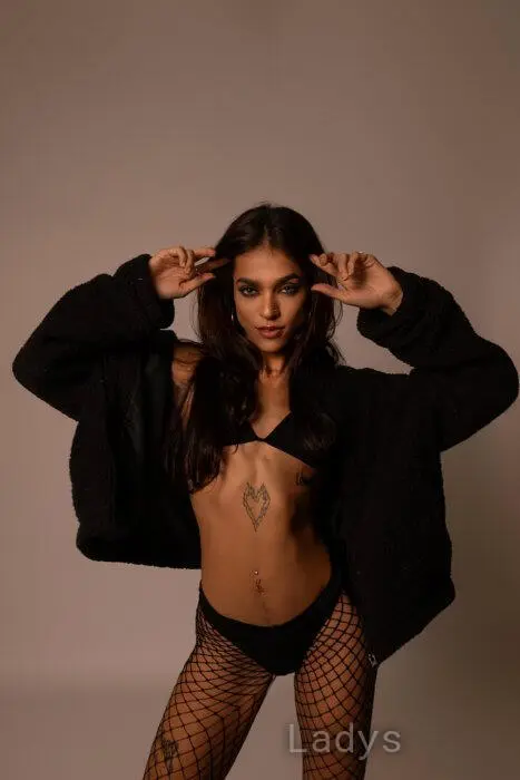 Stella Bianchi, 22 years beautiful nude Barcelona escorts girl, height 166 sm, Weight 50 kg