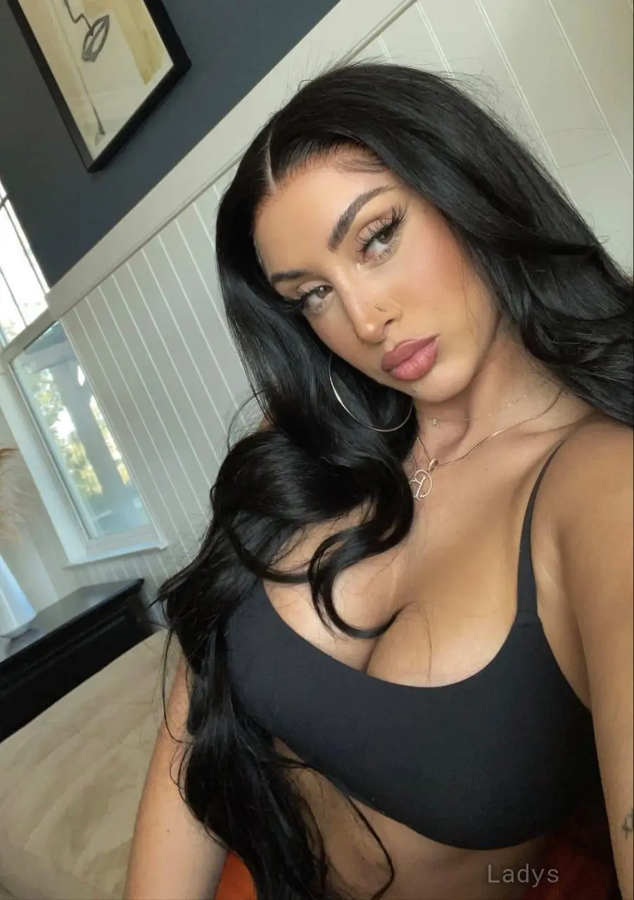 Marlène, 26 years beautiful nude Basel escorts girl, height 140 sm, Weight 60 kg