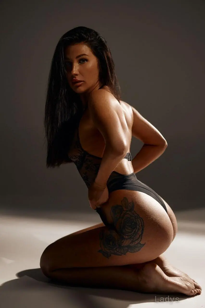 Моника, 25 years beautiful nude Batumi escorts girl, height 165 sm, Weight 52 kg