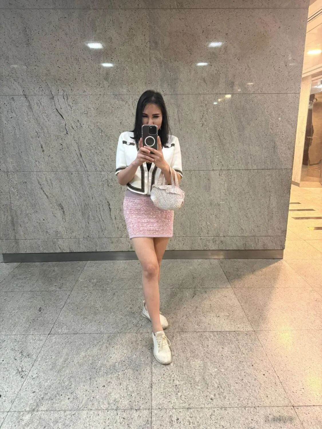 Anna, 30 years ebony escorts girl, height 160 sm, Weight  kg, bedpage Abu Dhabi