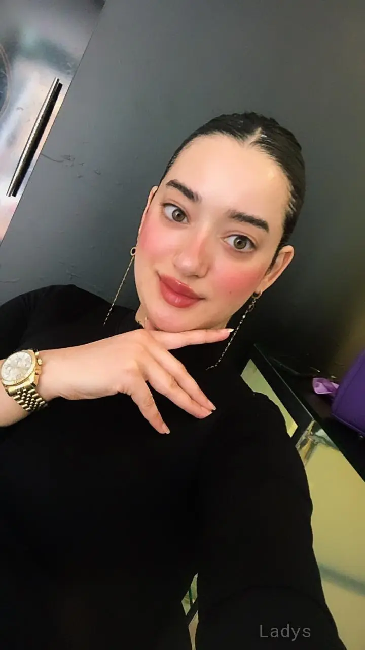 Anna, 25 years ebony escorts girl, height 170 sm, Weight kg, bedpage Ajman