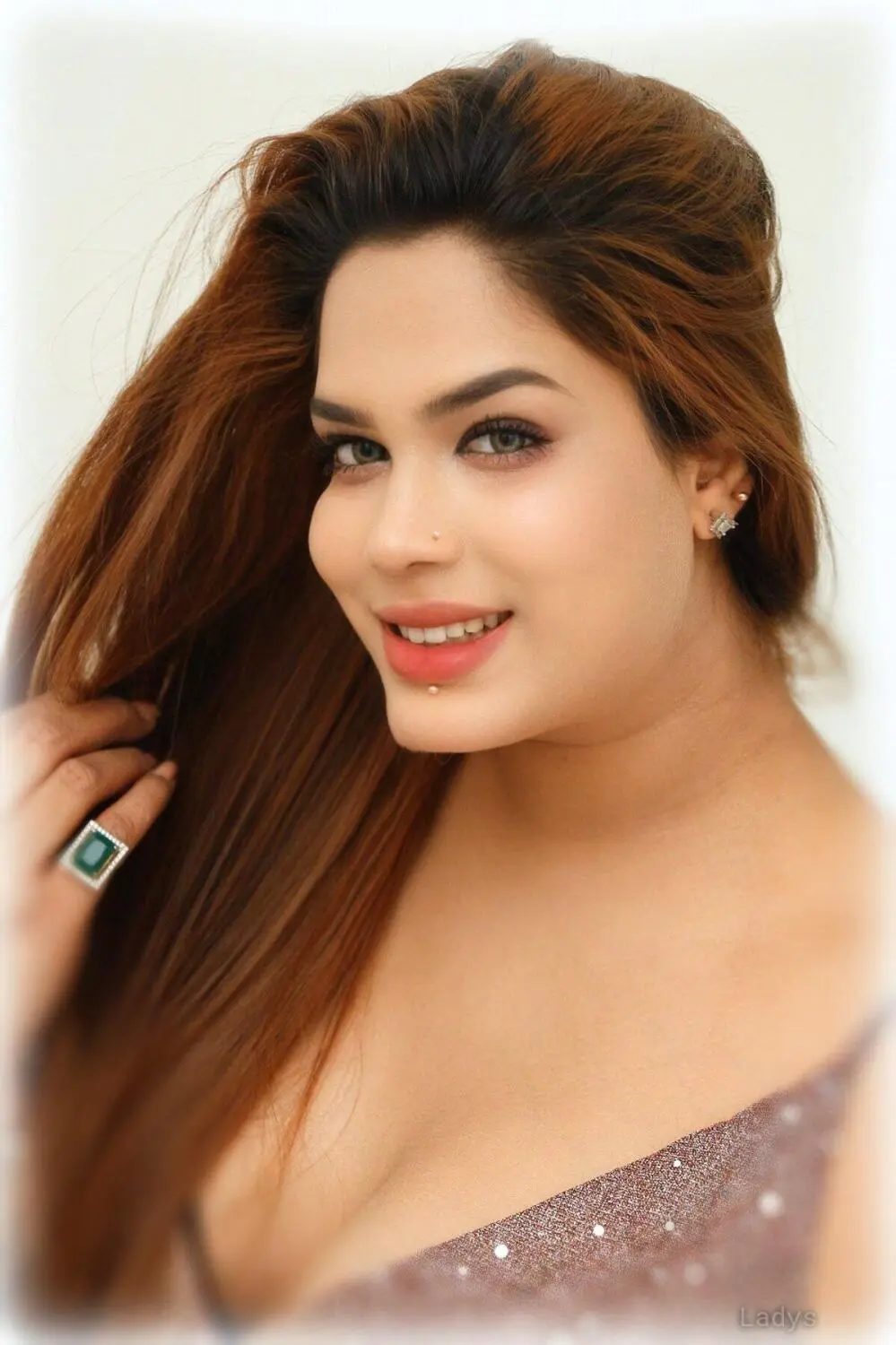 Shine, 25 years ebony escorts girl, height 154 sm, Weight kg, bedpage Bangalore