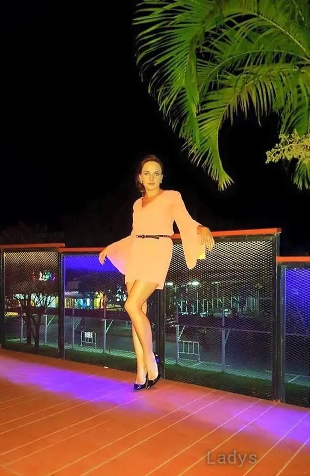 Alina, 27 years ebony escorts girl, height 162 sm, Weight kg, bedpage Bangkok