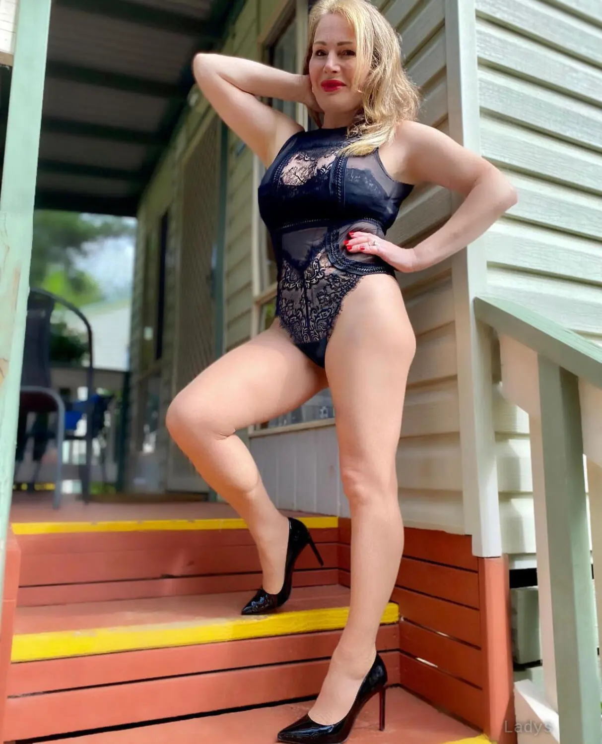 Sharon, 51 years brunette escorts in Boston, height 158 sm, Weight 62 kg