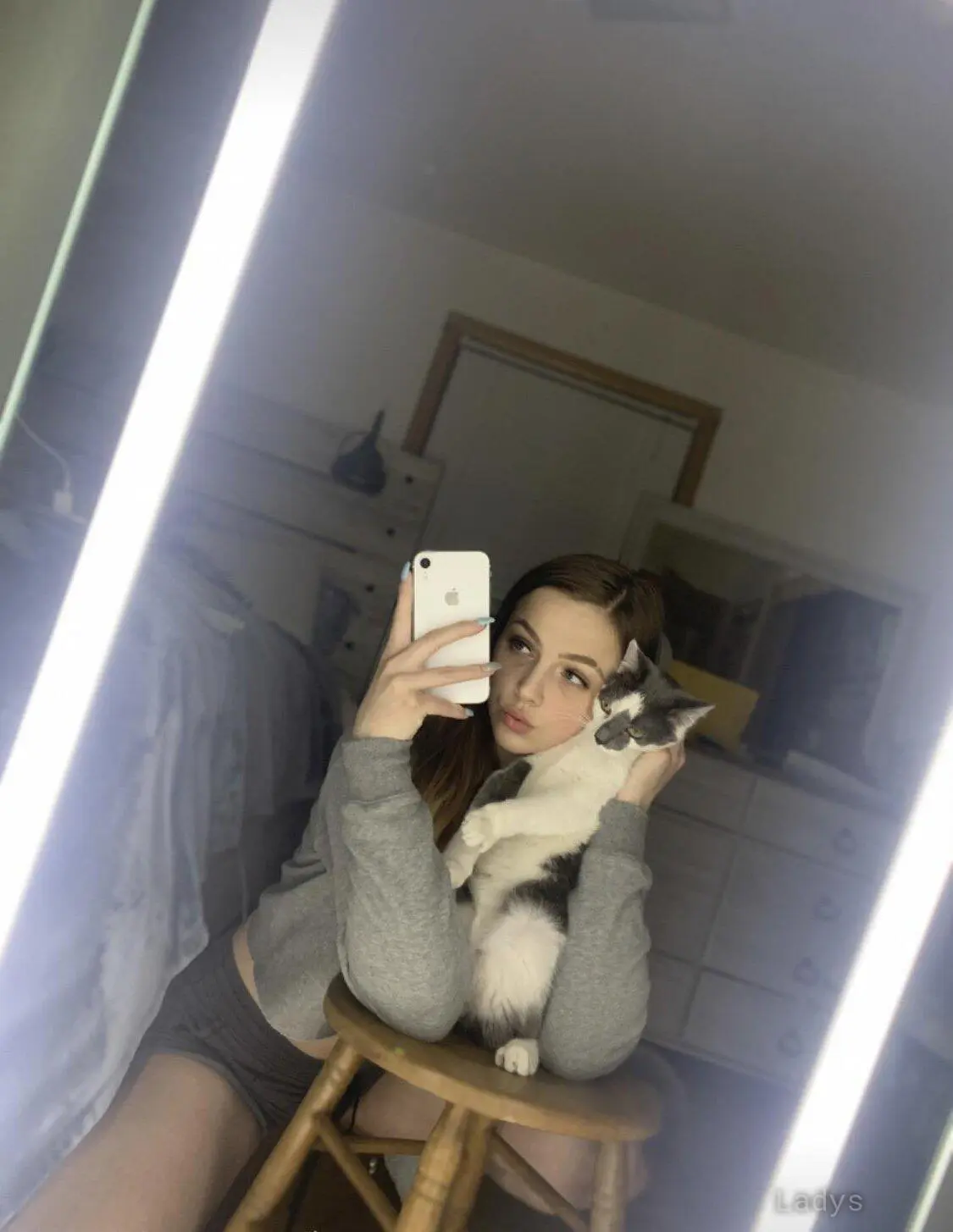 Blonde 18 Years Old3, 18 years ebony escorts girl, height 169 sm, Weight kg, bedpage Dubai