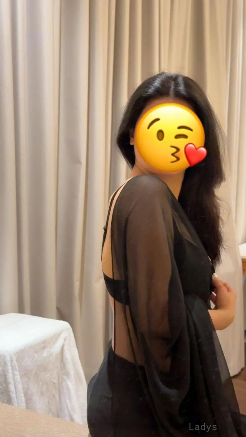 Noor, 22 years ebony escorts girl, height 168 sm, Weight  kg, bedpage Dubai