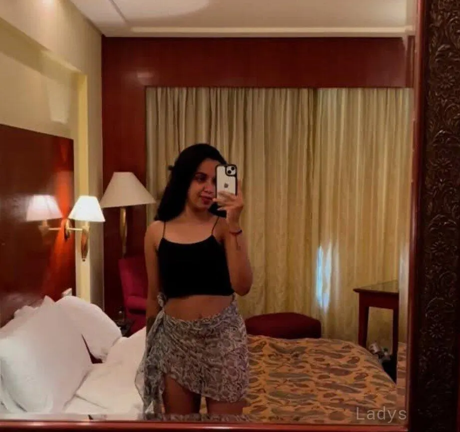 Himanshi, 22 years ebony escorts girl, height 169 sm, Weight  kg, bedpage Gurgaon
