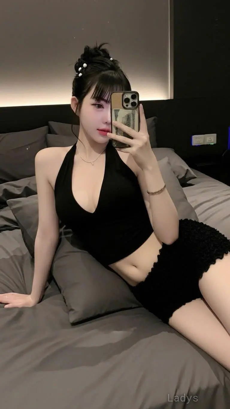 Shine, 22 years ebony escorts girl, height 160 sm, Weight kg, bedpage Ho Chi Minh