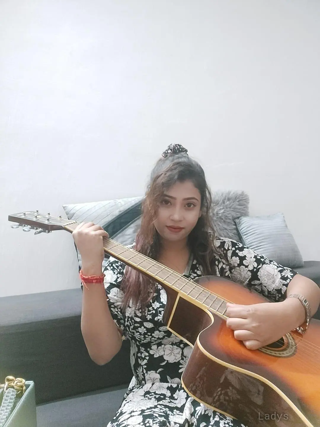 Radhika, 23 years ebony escorts girl, height 153 sm, Weight  kg, bedpage Kolkata